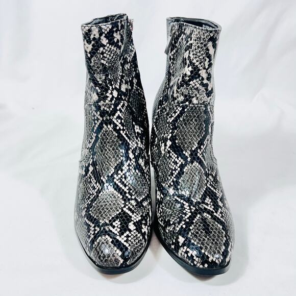 Steve Madden Dallas Reptile Print Zip Ankle Boots Size 8M Western Heels Used - Picture 3 of 10
